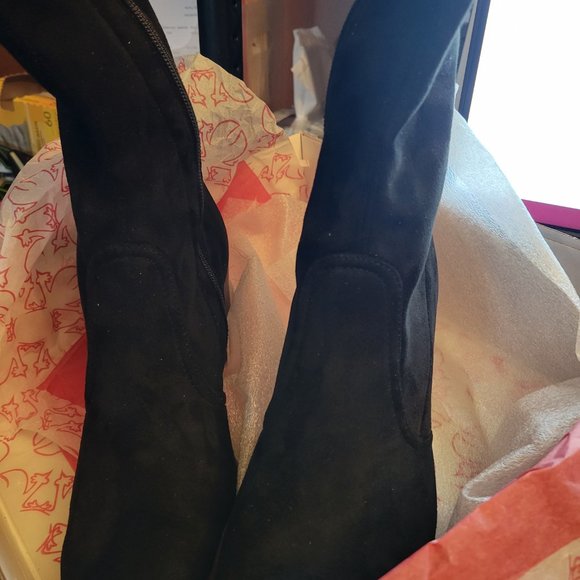 NWT Dorking by Fluchos Thais Black Stretch Boot - Size 8 - Picture 3 of 4